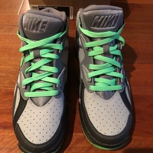 Boys Air Trainer SC (GS). Size 6 youth